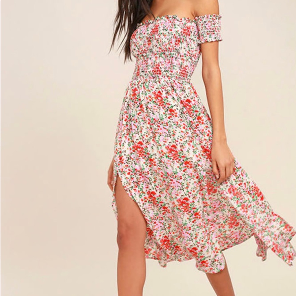 Lulus View From the Meadow off shoulder floral dress size M